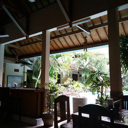 Secret Garden Inn Кута Екстер'єр фото