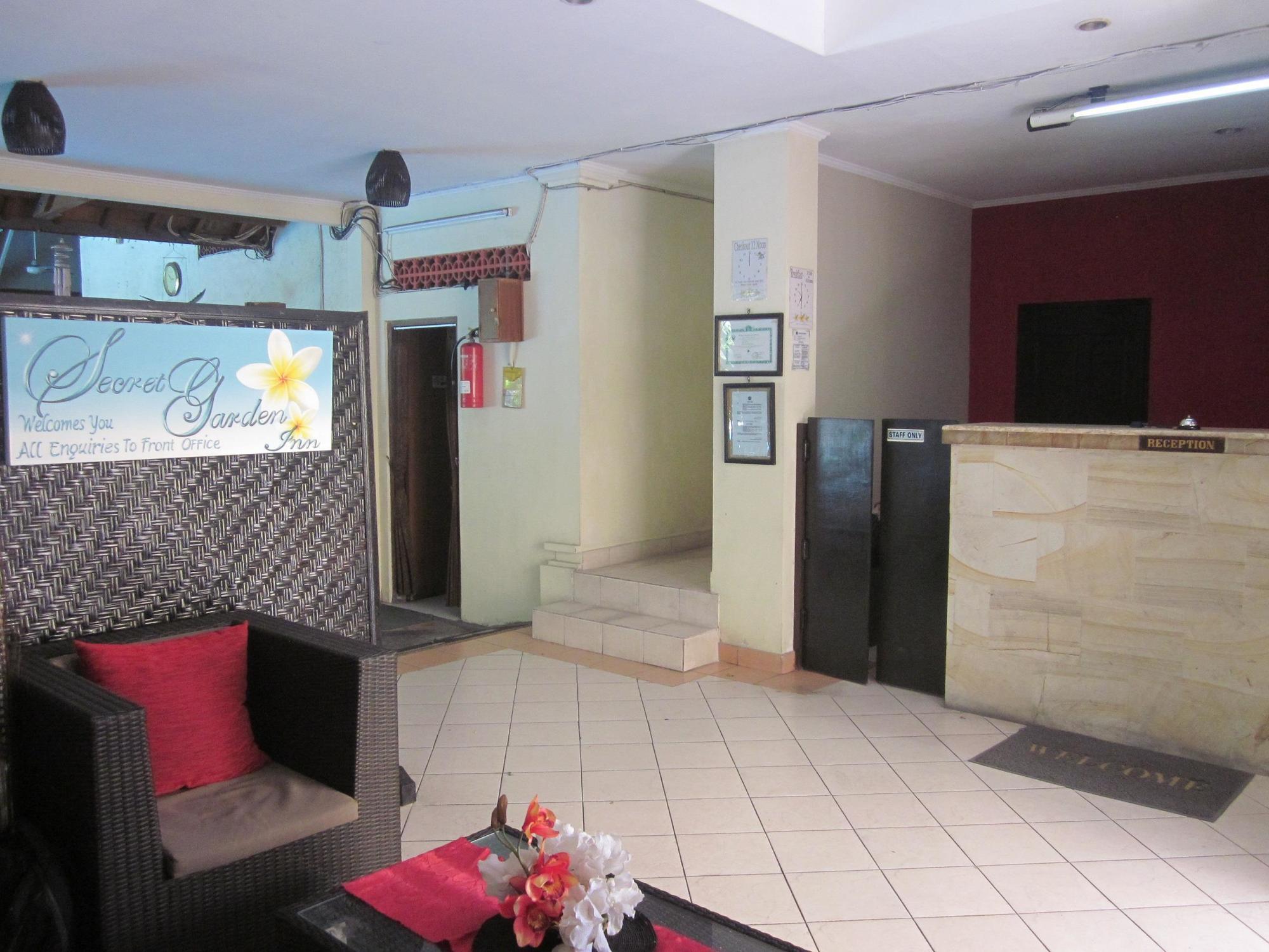 Secret Garden Inn Кута Екстер'єр фото