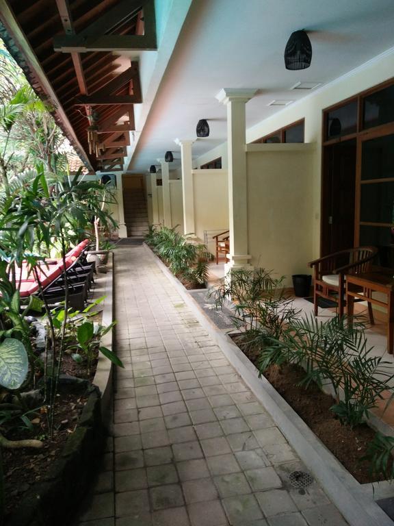Secret Garden Inn Кута Екстер'єр фото