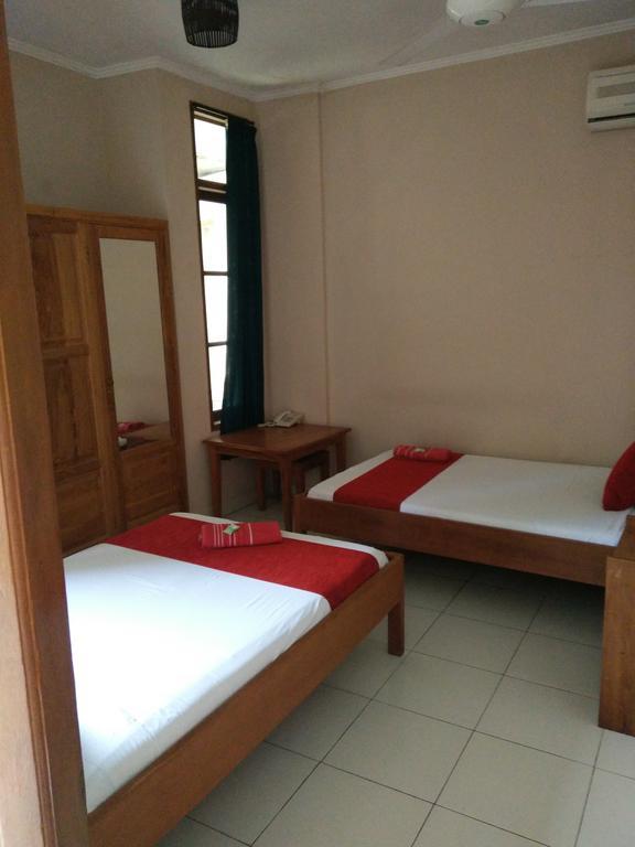 Secret Garden Inn Кута Екстер'єр фото