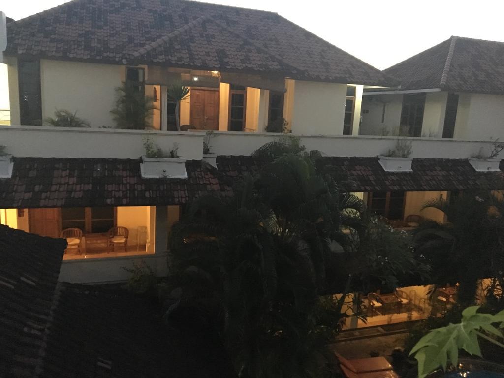Secret Garden Inn Кута Екстер'єр фото