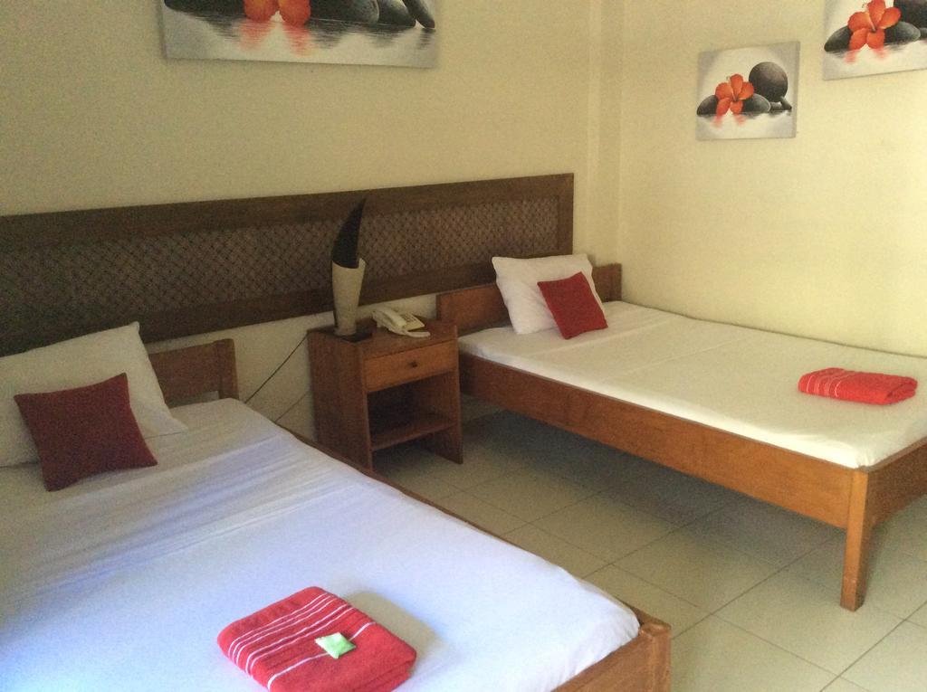 Secret Garden Inn Кута Екстер'єр фото