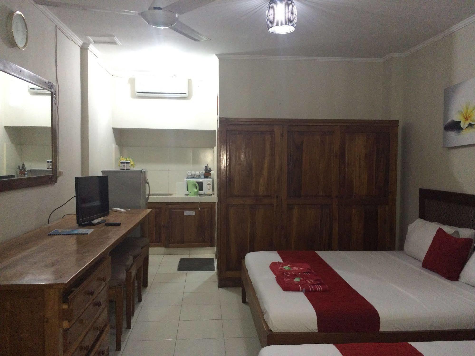 Secret Garden Inn Кута Екстер'єр фото