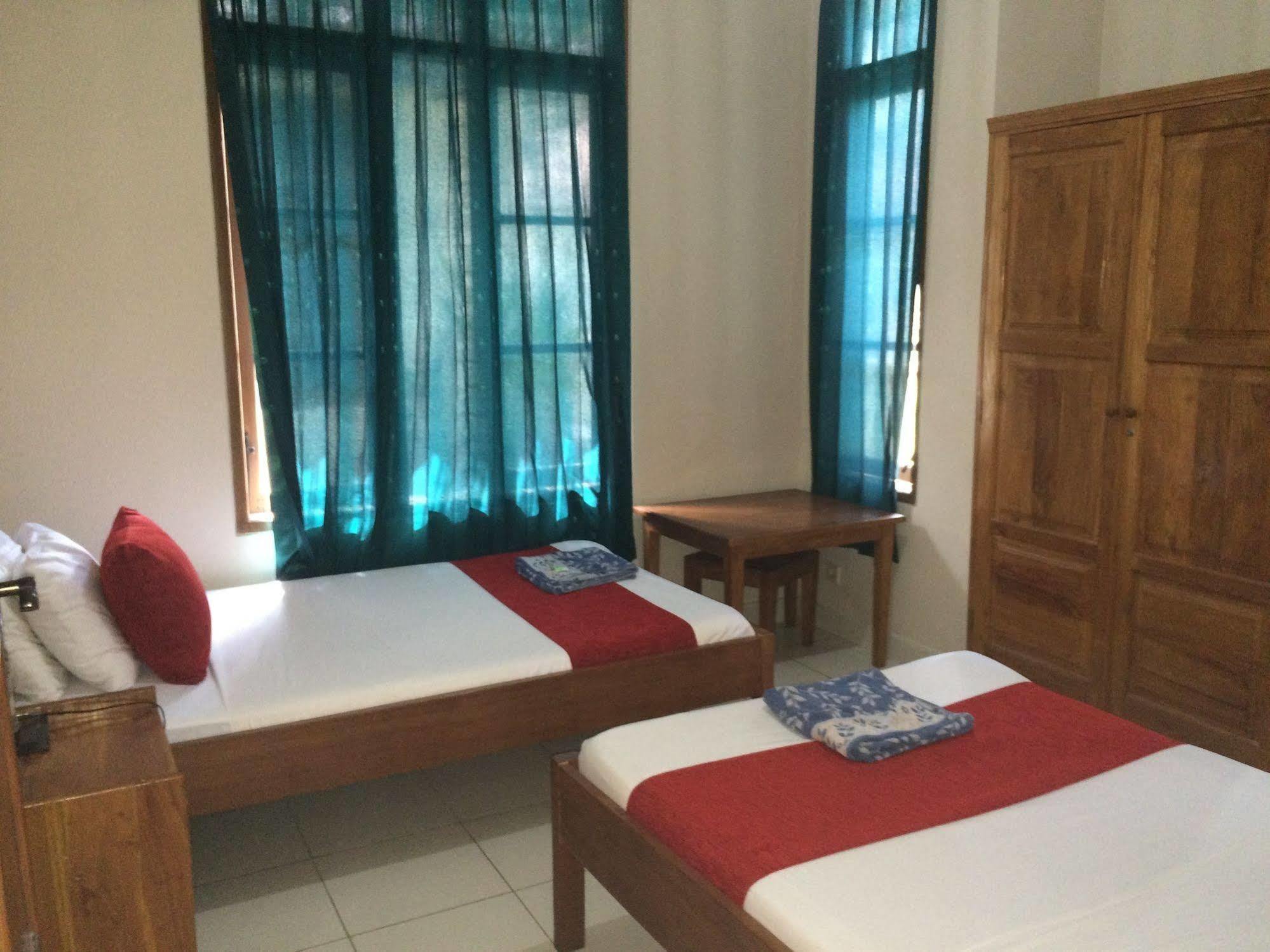 Secret Garden Inn Кута Екстер'єр фото