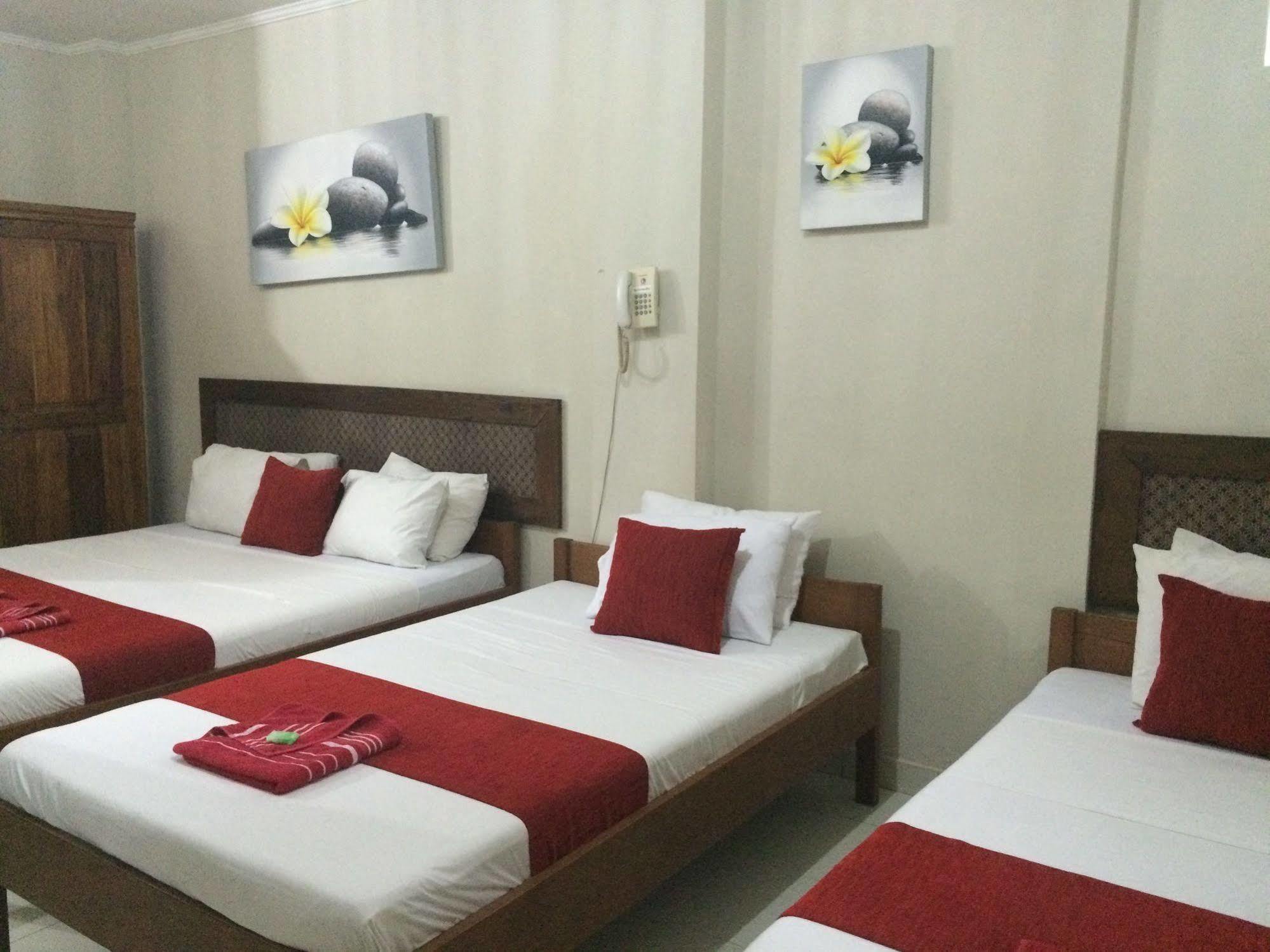 Secret Garden Inn Кута Екстер'єр фото